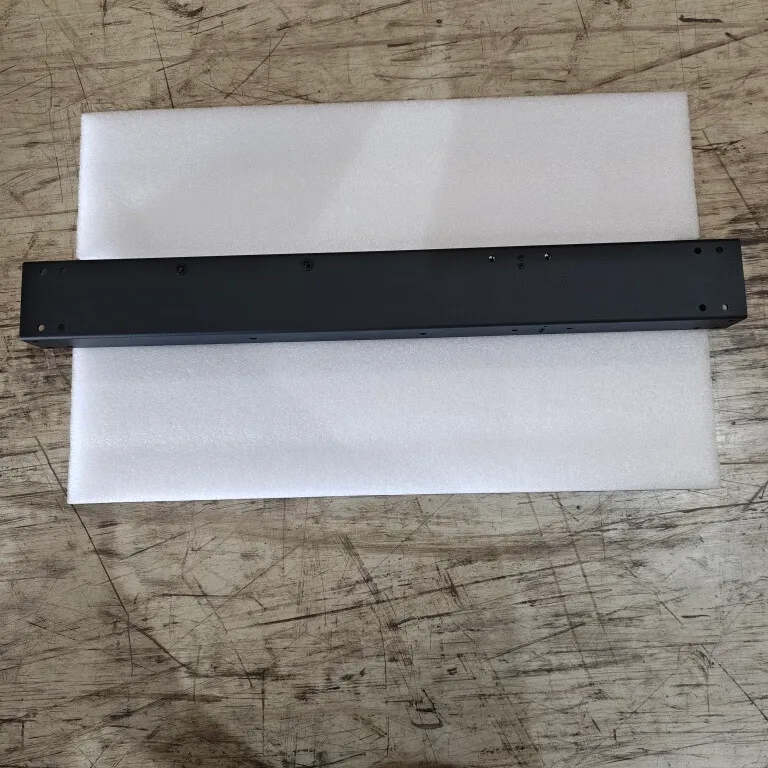 Tubo de alumínio de estrutura intermediária (esquerda)